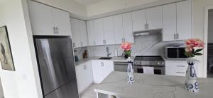 Corner unit 3 bath and 2 bed