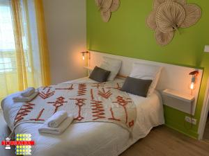 Barque Fleurie Esprit Rétro, Jardin & Parking Privé