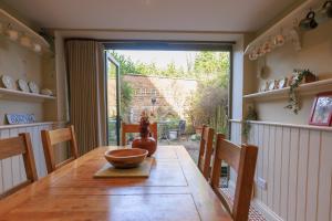 Jackdaw Cottage-Beautiful Cottage, Town Centre