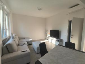 Modern Apartment - 10 Min to the Sea