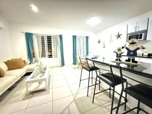 Modern 3-Bedroom Apartment with Private Pool