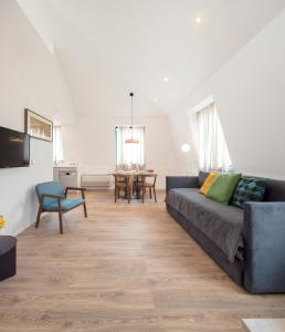 LSA Chiado Emenda by Numa