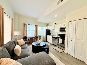 Urban Oasis with City Views and Dedicated Workspace