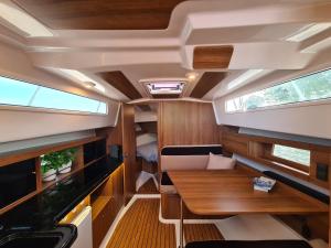 Unique stay on a modern motor yacht - Natural Harbour