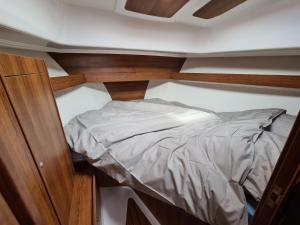 Unique stay on a modern motor yacht - Natural Harbour