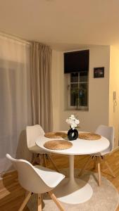Cozy Studio Residenz Platz 1 near Neues Schloss Bayreuth