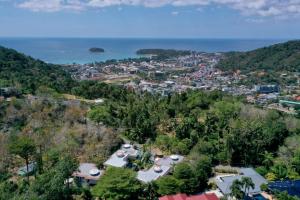 5BR Pool Villa Kata Beach - Baan Sabai Rom Mai