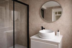 Studio chic rénové à 5 min du Palais & de la Croisette Cannes