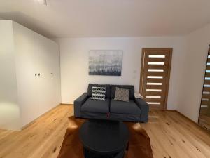 Golden Ridge Apartments