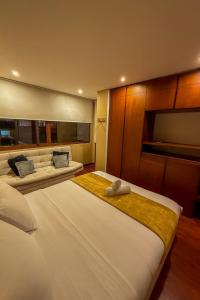 Cozy Apartment with Private Jacuzzi