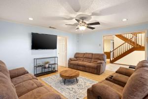 Best of Desoto - 5BR 3BA w Pool Patio BBQ Games
