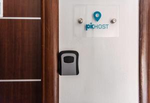 Saranda Bay Retreat - 1BR Apartment by PikHost