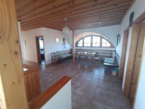 Kolonics Pincészet Vendégház Somló