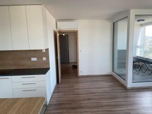 Apartment with panoramic view by the hockey arena