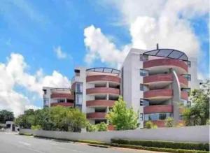 Sandton Splendour by Euphoric Leisure