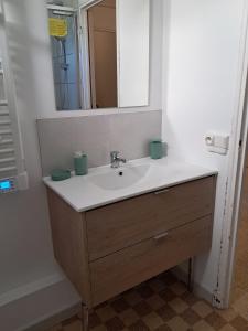 Appartement climatisé à 5min des remparts