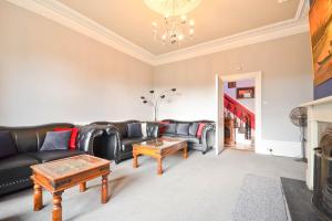 Clevelands Country House