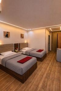 Jiwar Pyramids view inn