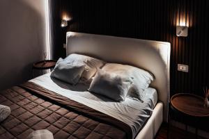 BELLAGIO SUN pool near lake free parking