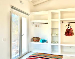 Two-Bedroom Cottage with Natural Pool near Fuseta Beach