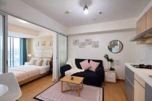 Grand Caliya Staycation by Azure - Affordable 1BR Near NAIA