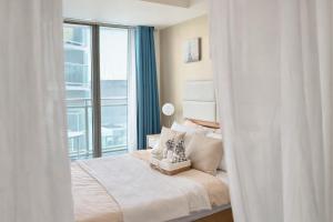 Grand Caliya Staycation by Azure - Affordable 1BR Near NAIA