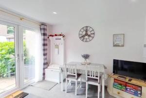 Sunny Coastal Stay Near Hayle & St Ives