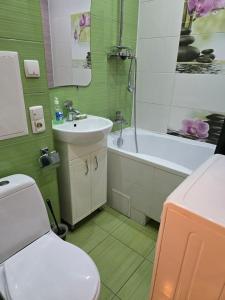 1к Вацлава Гавела, 83D с балконом на 3 этаже возле Медгородка, Шалимова, Исида, Отрадный