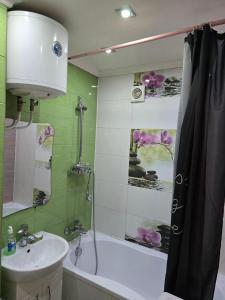 1к Вацлава Гавела, 83D с балконом на 3 этаже возле Медгородка, Шалимова, Исида, Отрадный