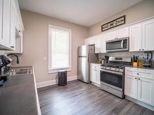 Marietta Squares Home Away!