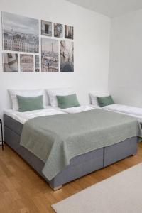 Kaza Guesthouse, centrally located 2 & 3 bedroom Apartments in Augsburg