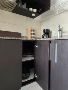 Apartamento céntrico, piscina, WiFi rápido
