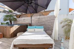 Villa Maite with Pool and Hot Tub SpainSunRentals 1057