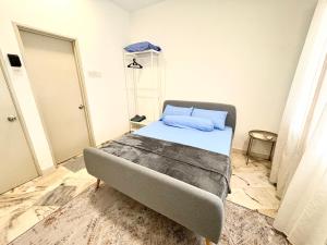 Puncak Alam 3R2B WIFI Corner Lot Casa Perdana Homestay