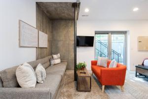 ChampaHouse GuestSuite - EZAccess to RinoBallpark - Studio