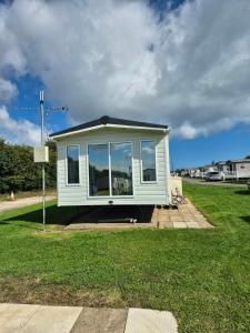 California Cliff Caravan Park K10