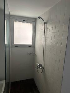 monoambiente amueblado con vista al rio