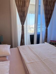 Romantic Getaway Seaview Apartment