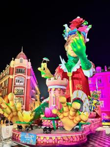 Magenta MaMa - Comfort & Charm in Nice Carré dOr - Near beach