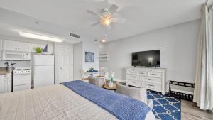 Beachfront Studio #212 at Majestic