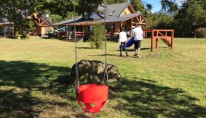 Cabanas Martina Bungalows 4 con vista a volcanes l Frente al Lago Llanquihue l Piscina temperada y tinaja TV y WiFi l Hasta 6 personas