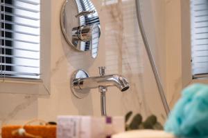 Taksim Square Platine