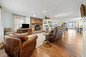 The Horse Haven - 1536 Gratton Rd