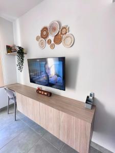 Vista al Mar y la Sierra - Acceso a Playa - Piscinas tipo Resort