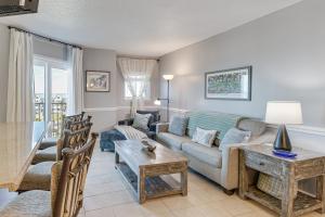 Gulf Highlands Getaway w 6 Pools & Beach Access