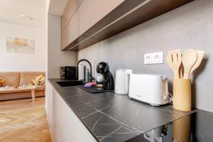 Old Town Gem - Astronomical Clock - City Center