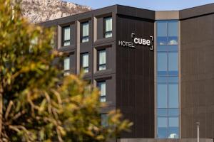 Hotel Cube