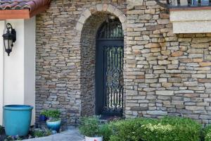 4BR Waterfront Villa with Water Access and Dock