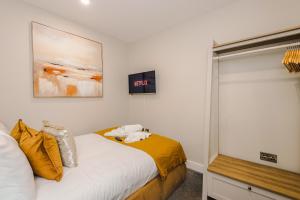 Luxury 2-Bed Apt by Royal Albert Dock & M&S Arena