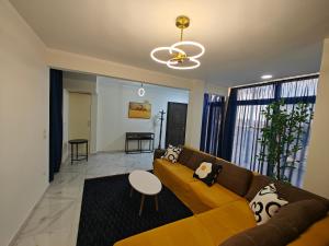 Modern Cozy Apartment in Prime Location